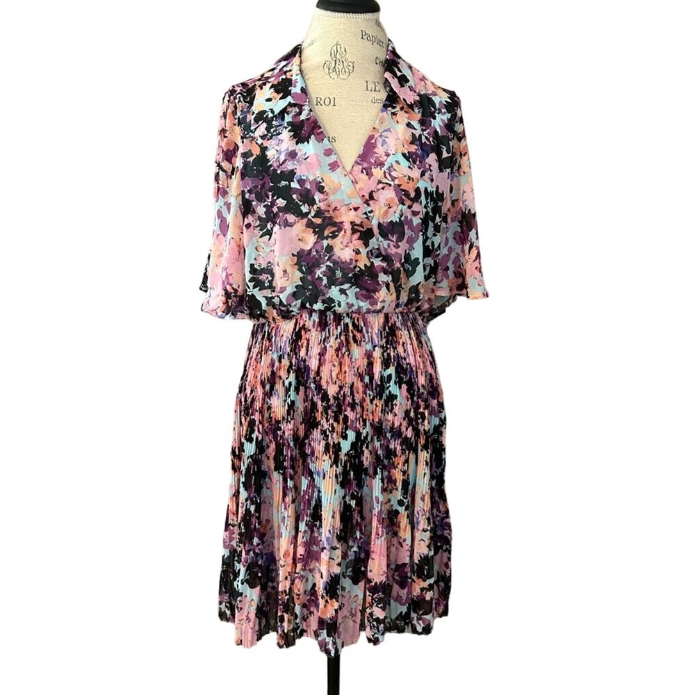 Laundry by shelli segal pastel blue purple floral collared v neck flowy dress 10